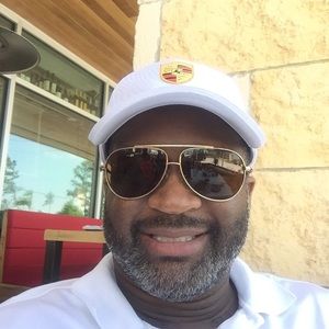 Meet your Posher, Tarik